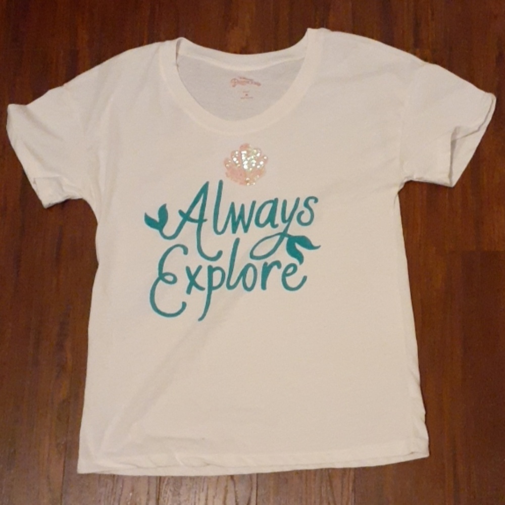 Disney Princess Always Explore Shirt Medium